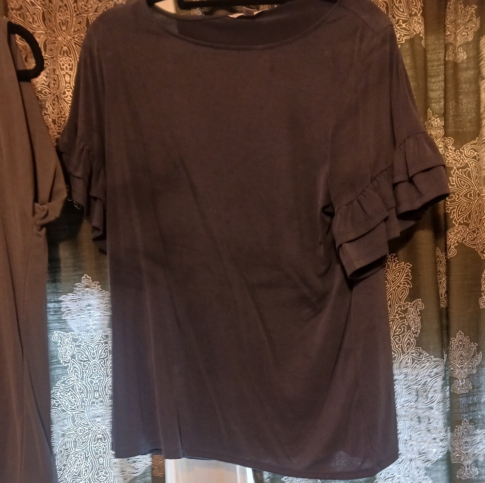 Various Tops mostly XL Or L cotton rayon blends.  Will bundle or separate. - Picture 4 of 8